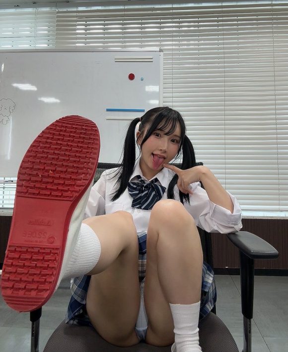 先生、女子のパンツが見たいです part114のアイキャッチ画像