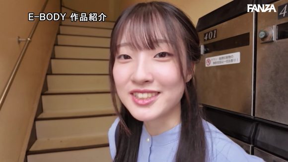 学費稼ぐためにAVデビューした真面目な医学部JDの白羽舞菜さん(22)